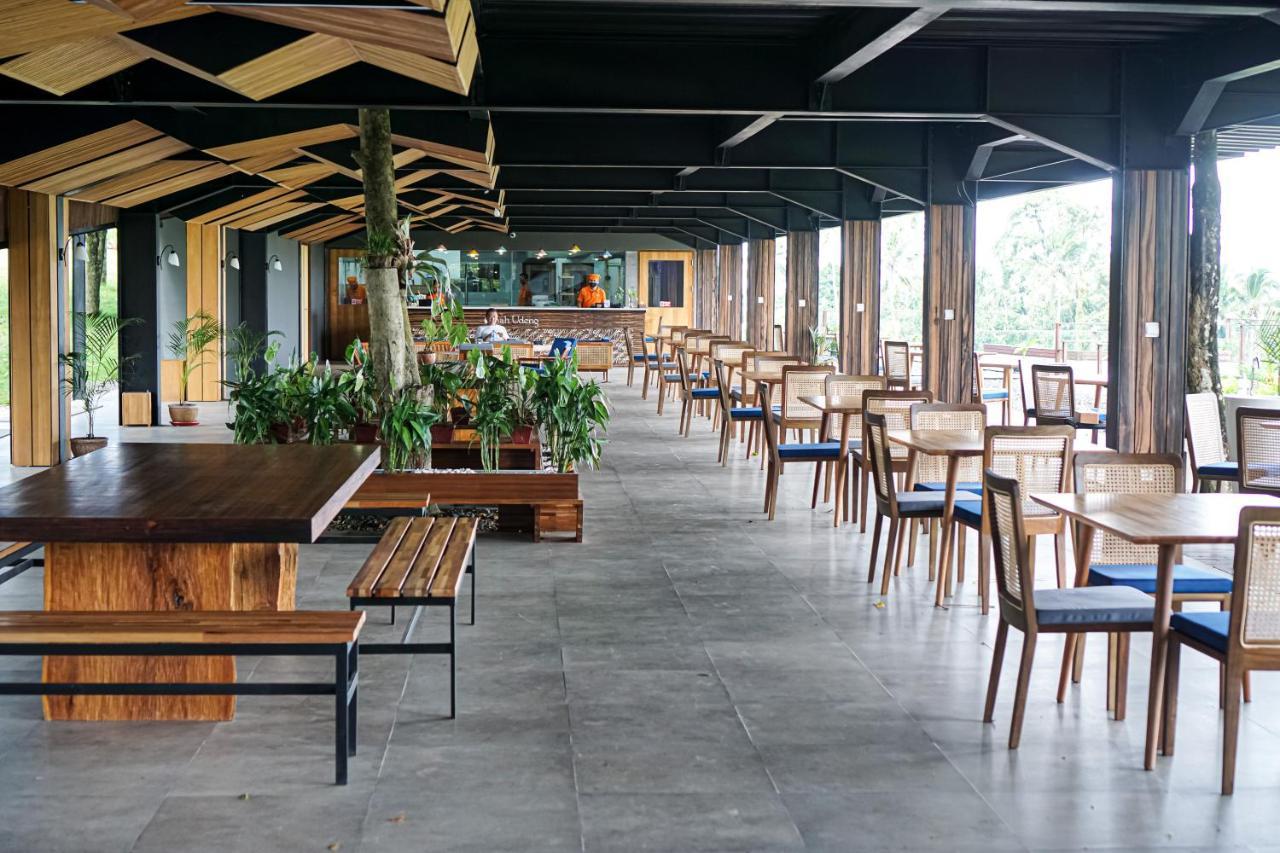 Teras Hotel Ijen Banyuwangi Banyuwangi  Bagian luar foto